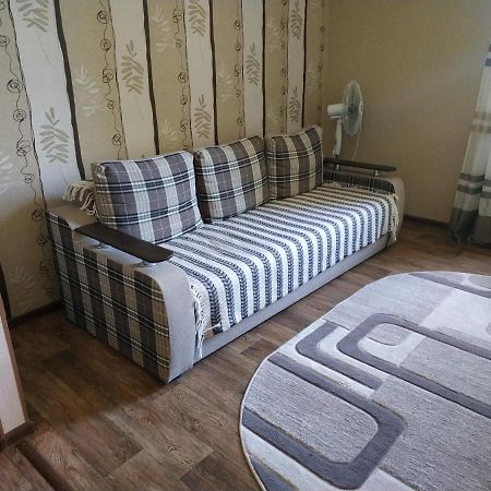 Apartment In The Center Of Old Town Kamianets-Podilskyi Exterior foto