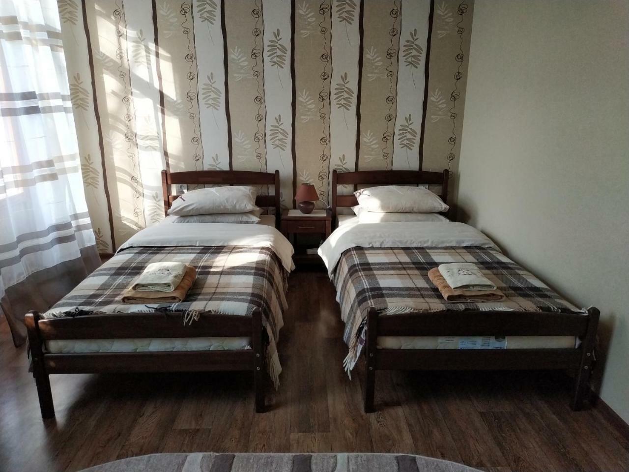 Apartment In The Center Of Old Town Kamianets-Podilskyi Exterior foto